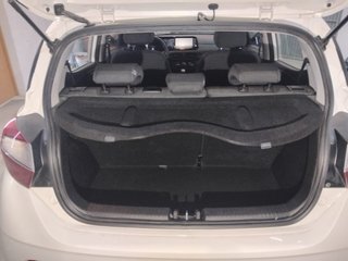 Hyundai i10 67CV Apple car play muy equipado 2024