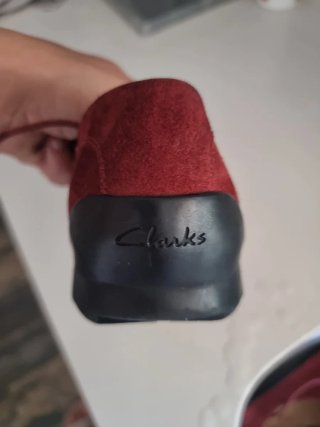 Scarpe Clarks in pelle rossa