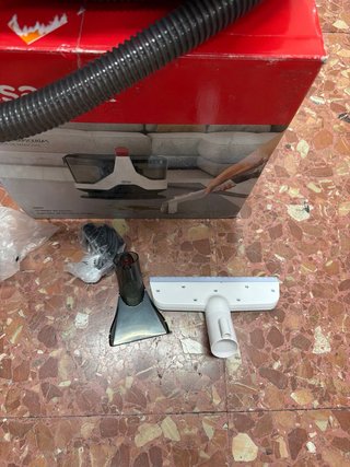 Ufesa Eden 600 Aspiradora Tapicerías Agua 600w