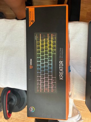 Teclado Krom KREATOR RGB Hot-Swap Mini