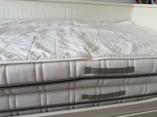 Cama/Sofá IKEA Hemnes