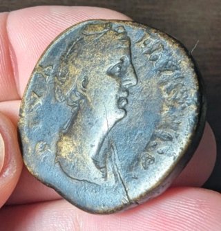 Sestercio Faustina I La Mayor 141 d.C.