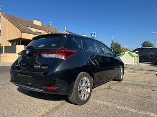 Toyota Auris 1.8 140H Active 5p