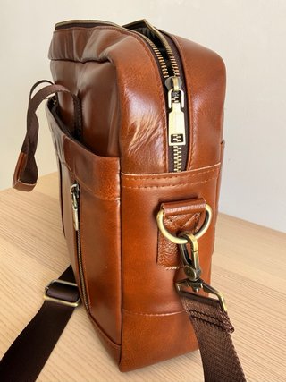 Maletín de cuero vacuno para portátil 15,6”