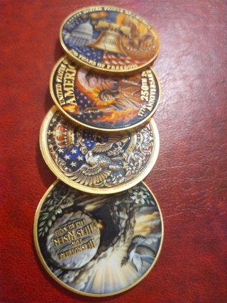 4 Monedas Preciosas Conmemorativas.
