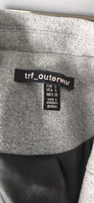 Abrigo gris Zara