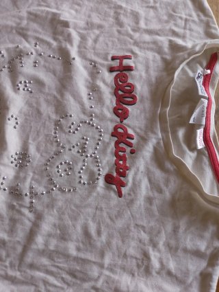 Pijama corto Hello Kitty blanco y rojo