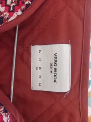 Chaqueta Vero Moda acolchada entretiempo