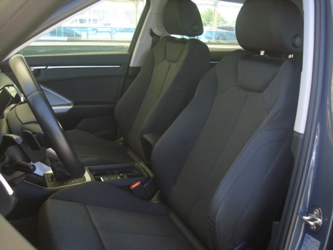 Audi Q3 2022, foto 8