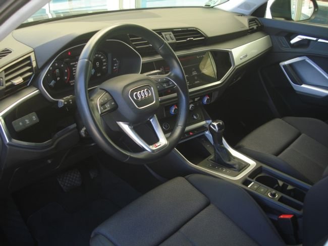 Audi Q3 2022, foto 11