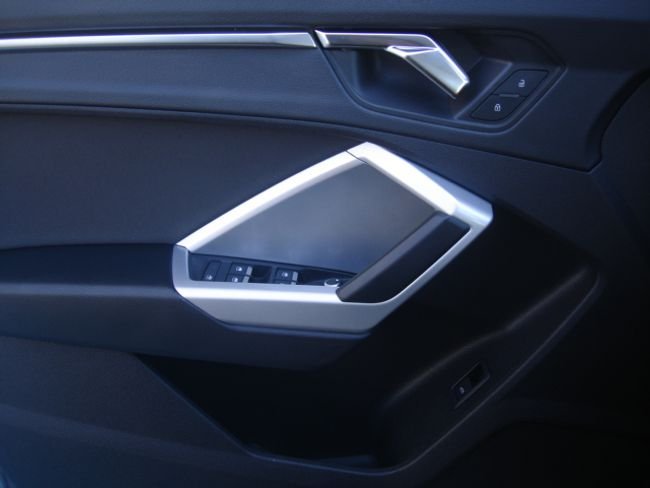 Audi Q3 2022, foto 24