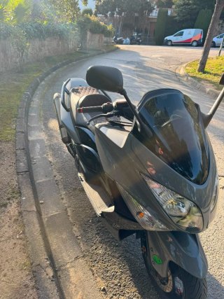Yamaha Tmax Maxi Scooter Gris nardo