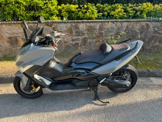 Yamaha Tmax Maxi Scooter Gris nardo