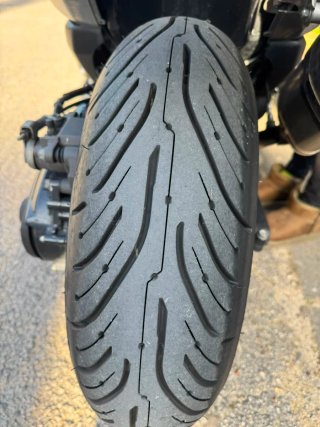Yamaha Tmax Maxi Scooter Gris nardo