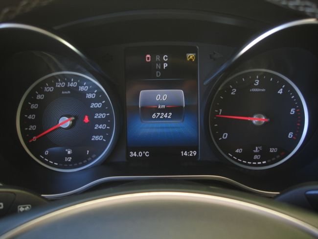 Mercedes-Benz Clase V 2021, foto 18