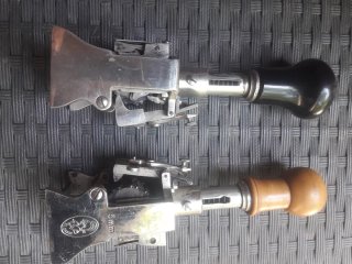 2x El Casco Tampon Numerador Antiguo