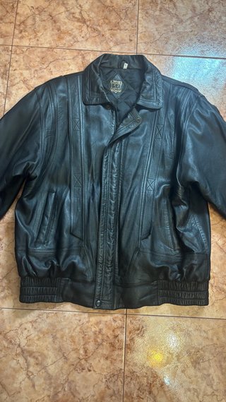 Chaqueta Bomber Cuero Vintage Negra