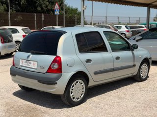 Renault Clio 2003