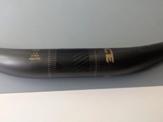 Manillar de bicicleta, RACE Face Carbono