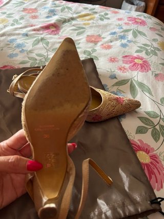 Sandalias Pajares Bordadas Oro y Rosa