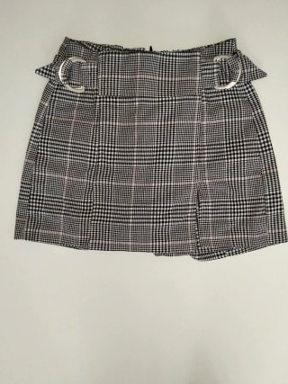 Lote 4 Pantalones y Faldas Bershka Stradivarius