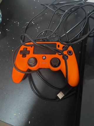 Console PS4 + 4 Giochi