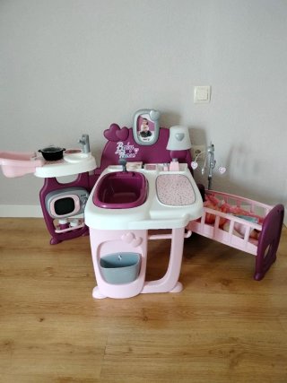 Juego Bebé Smoby con Muñeca y Ropita