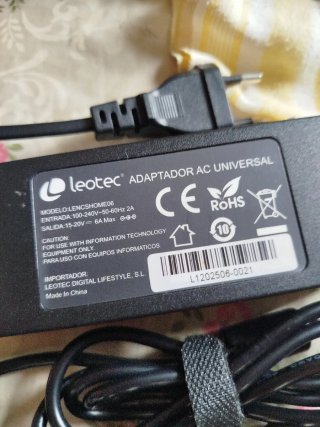 Cargador Universal LEOTEC LENCSHOME06 90W nuevo