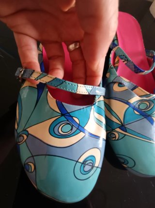 Sandalias azules y multicolor talla 39