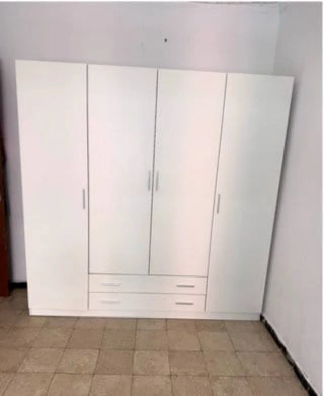 Armadi con due ante e due cassetti