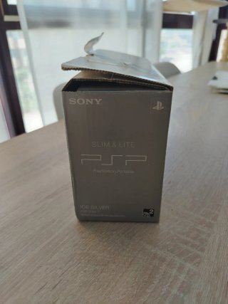 Scatola PSP Slim Lite 2000 Ice Silver