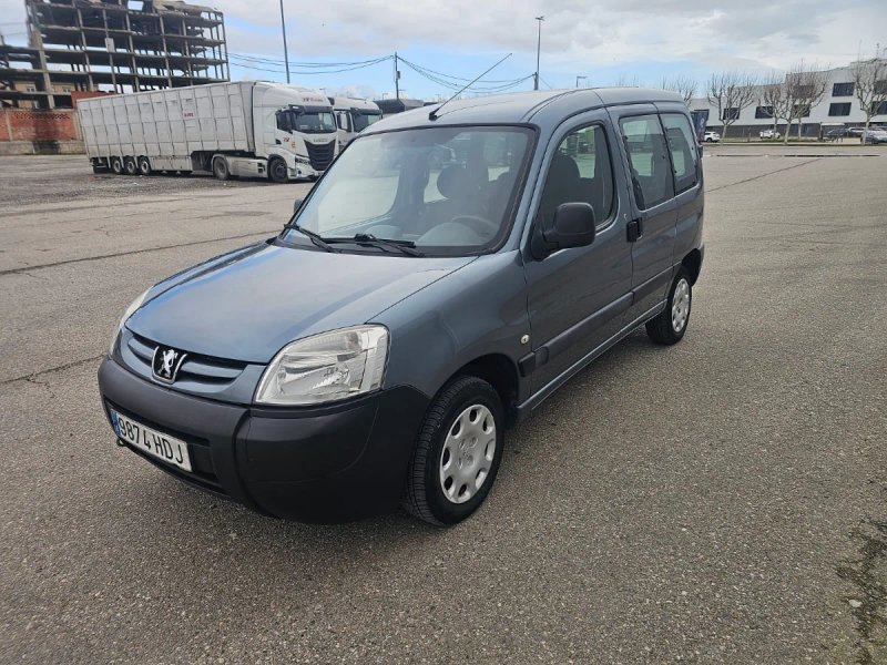 Peugeot Partner 2011 - foto 1