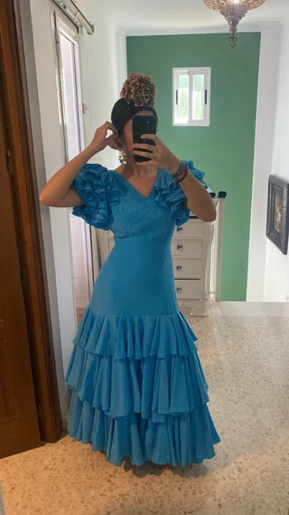 Traje de flamenca azul con volantes TALLA M