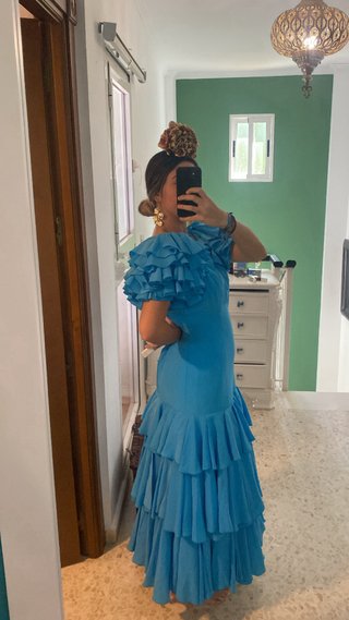 Traje de flamenca azul con volantes TALLA M