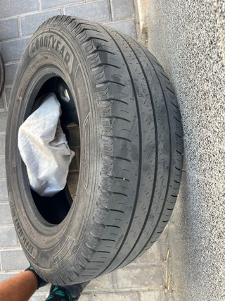 Cubiertas Goodyear 215/65R16 C Carga