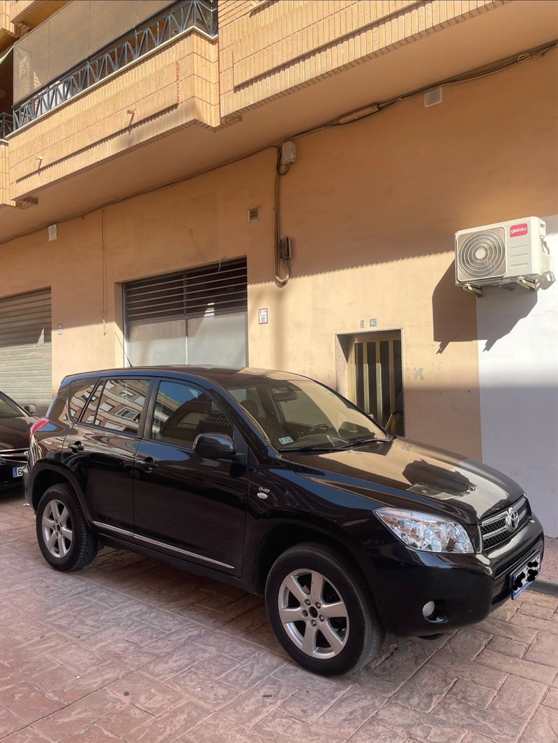Toyota RAV4 2008 - foto 1