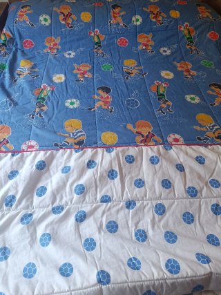 Colcha infantil fútbol 90