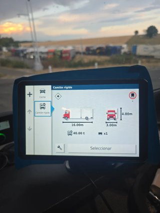GPS Garmin LGV800. WiFi .actualizaciones gratuitas