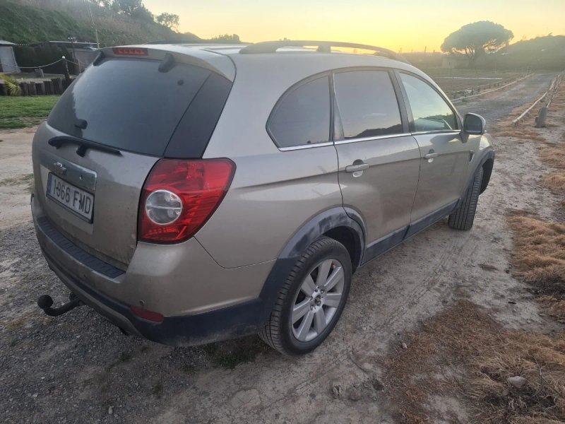 Chevrolet Captiva 2007 - foto 1