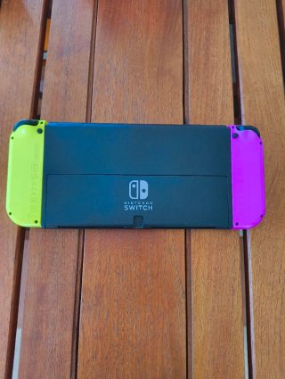 Nintendo Switch OLED Viola/Giallo