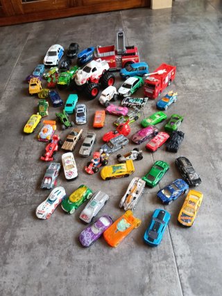 Lote de coches de juguete