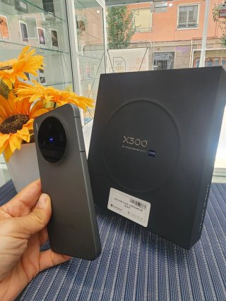 Vivo X300 512GB Nero Semi Nuovo