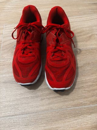 Zapatillas Nike Rojas y Blancas