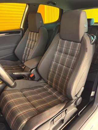 Volkswagen Golf VI 2.0 TSI 210cv DSG