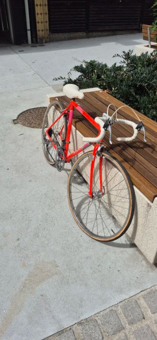 Bicicleta carretera BH Vision Clásica Roja