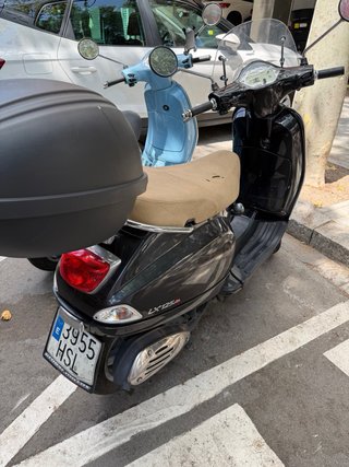 Vespa PX 125 T5 Negra y Beige