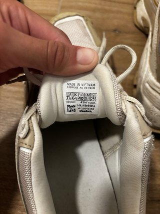 Zapatillas Reebok Gris y Blancas