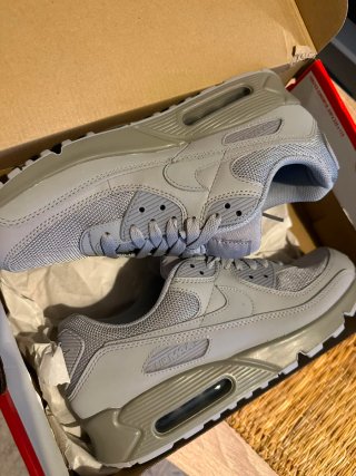 Nike Air Max 90 Talla 42 Gris