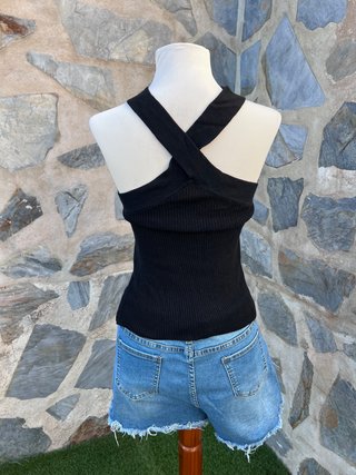 Top negro canalé halter cruzado Talla M