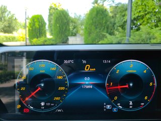 Mercedes-Benz GLB GLB 200 d